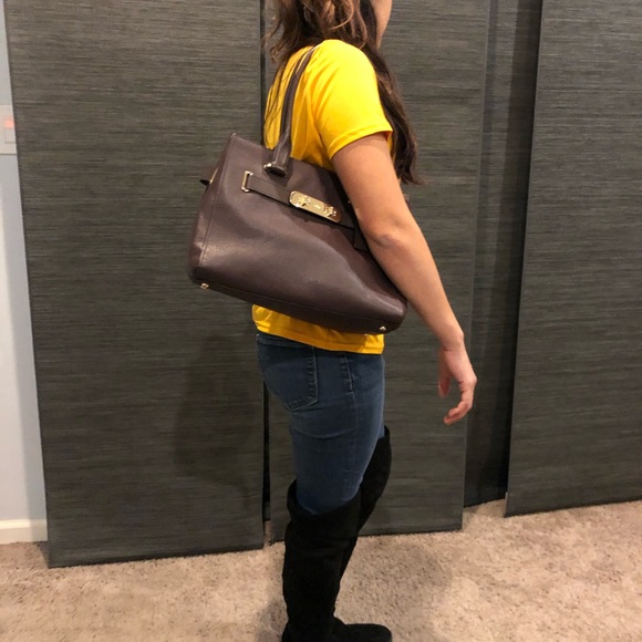 Coach Plum Handbag - Picture 6 of 6